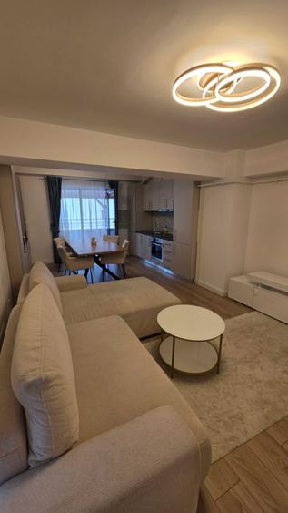 Apartament cu 2 camere semidecomandat în Chinteni