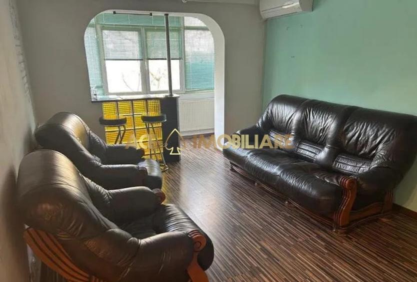 Apartament cu 4 camere decomandat, mobilat în Drumul Taberei