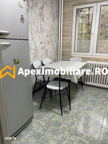 Apartament cu 3 camere în Vatra Luminoasă