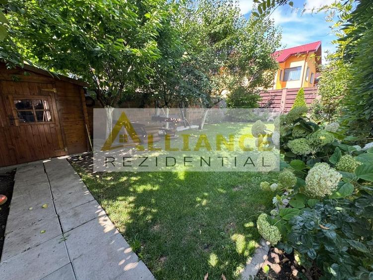 Casă individuală cu 7 camere decomandat cu Canalizare în Central