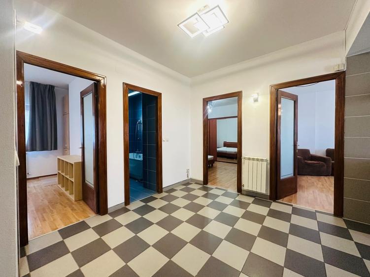 Apartament cu 3 camere decomandat, mobilat în Aviatorilor