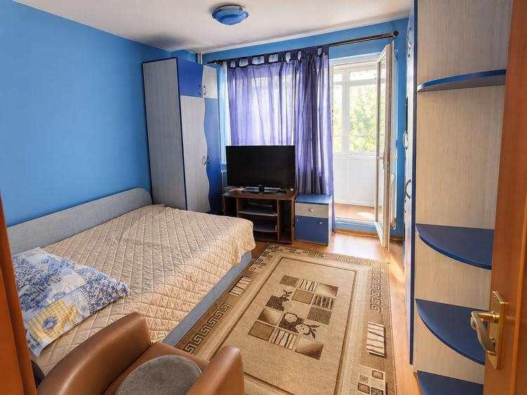 Apartament cu 3 camere decomandat, mobilat în Dristor
