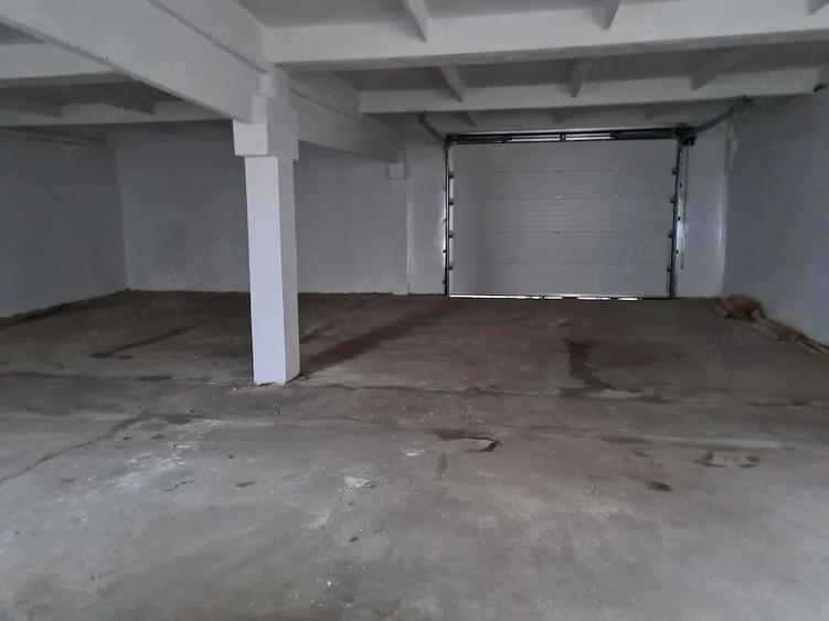Spațiu comercial, de 200 mp, în Central