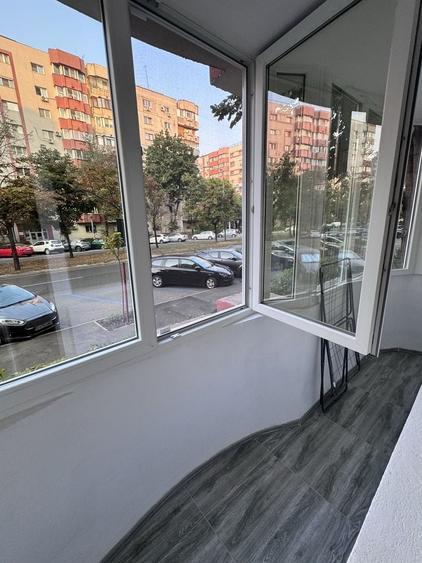 Garsonieră decomandată în 13 Septembrie