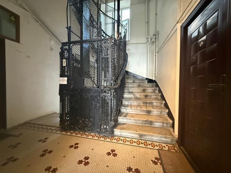 Apartament cu 2 camere semidecomandat în Universitate
