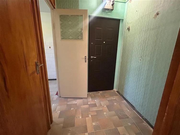 Apartament cu 2 camere semidecomandat în Astra