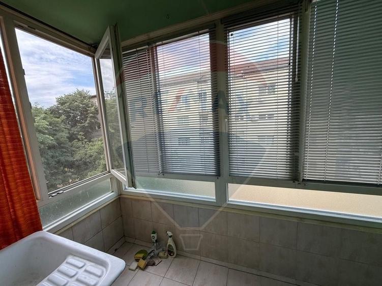 Apartament cu 2 camere decomandat în Central