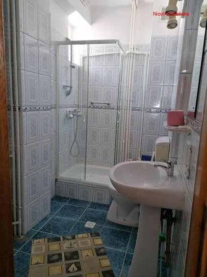 Casă individuală cu 18 camere cu Teren 1000 Mp în Exterior Sud