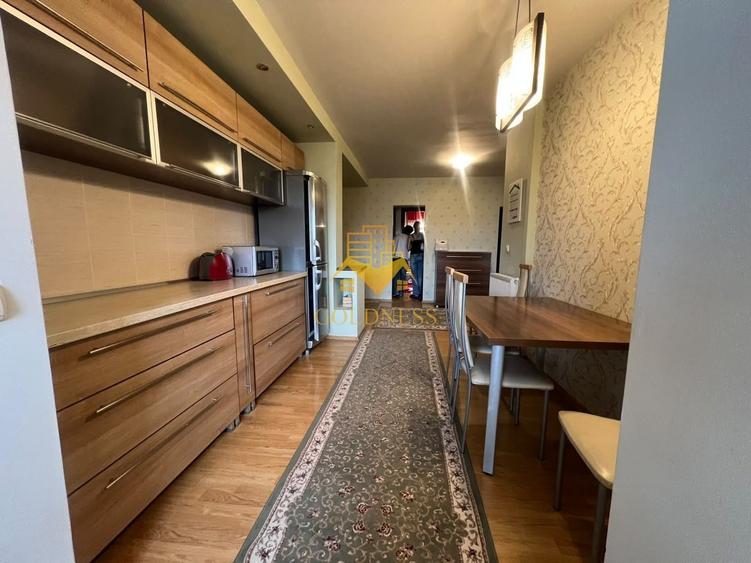 Apartament cu 4 camere semidecomandat, mobilat în Gheorgheni