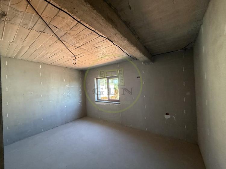Casă individuală cu 5 camere cu Teren 246 Mp în Preajba