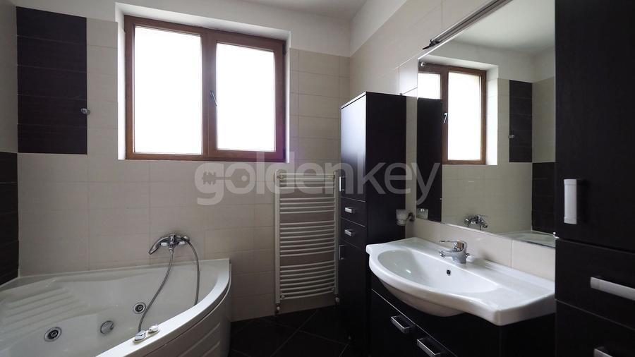 Apartament cu 4 camere decomandat, mobilat în Herăstrău