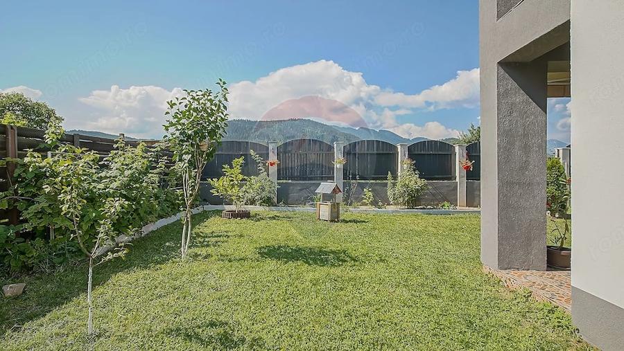 Casă cu 5 camere cu Teren 605 Mp în Electroprecizia