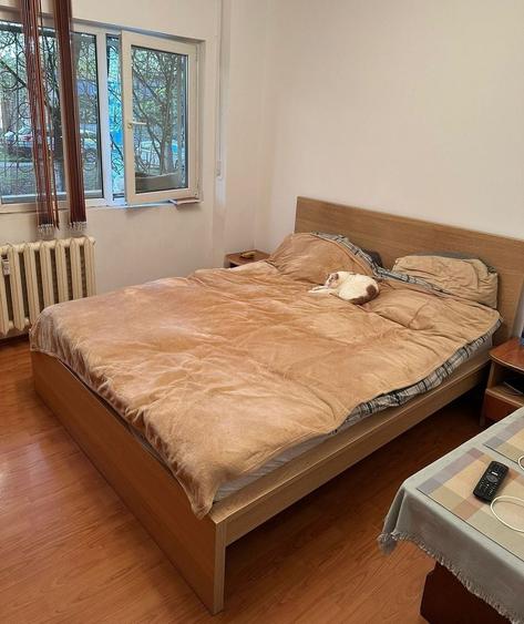 Apartament cu 3 camere decomandat în Alexandru Obregia