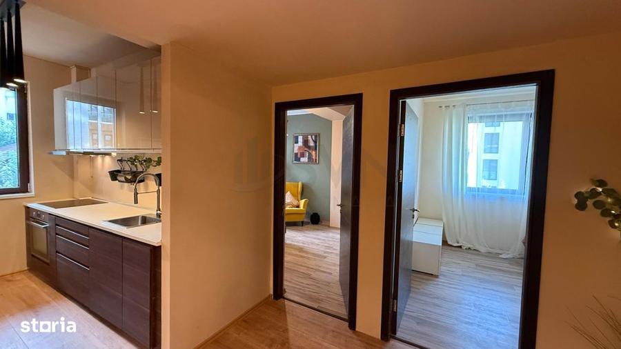Apartament cu 3 camere semidecomandat în Herăstrău