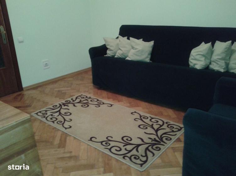 Apartament cu 4 camere decomandat în Central