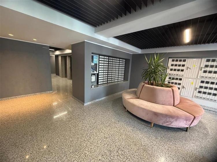 Apartament cu 3 camere decomandat în Rahova