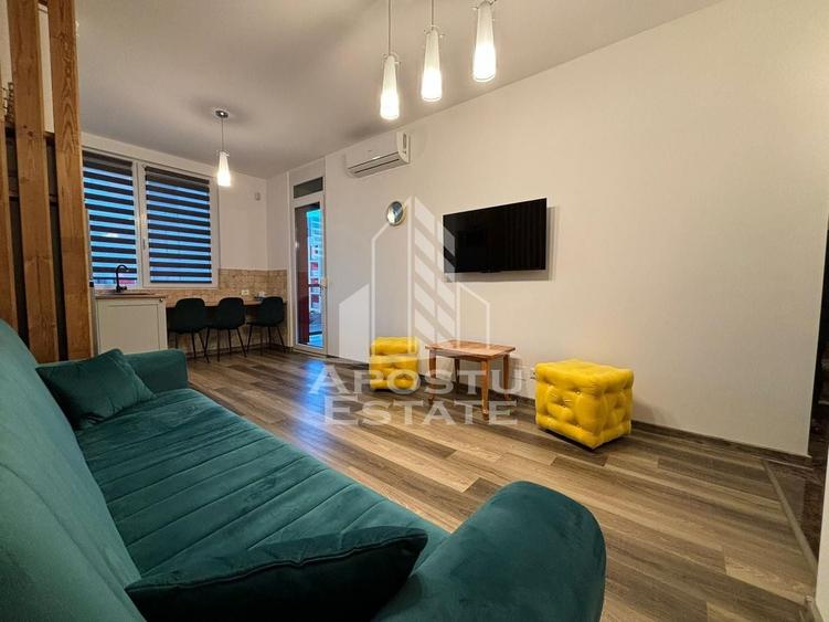 Apartament cu 2 camere decomandat, mobilat în Aurel Vlaicu