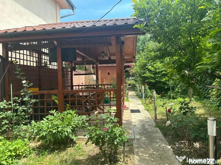Casă cu 3 camere cu Teren 484 Mp în Cantacuzino