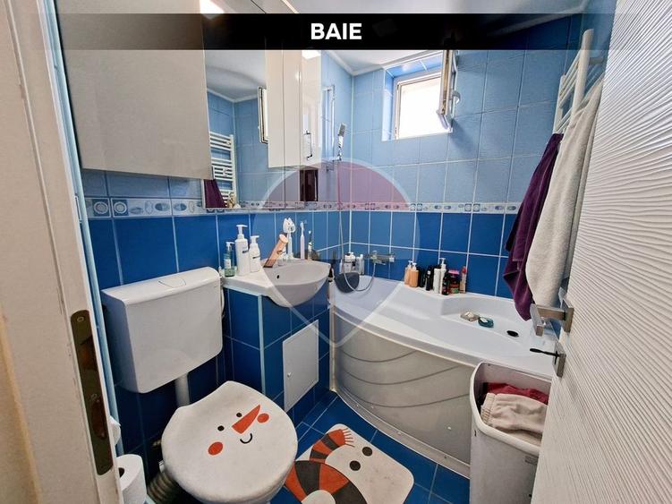 Apartament cu 3 camere decomandat în Central