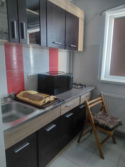 Garsonieră decomandată în Central