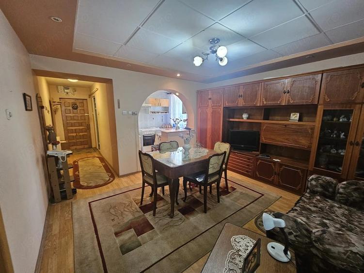 Apartament cu 2 camere semidecomandat în Ultracentral