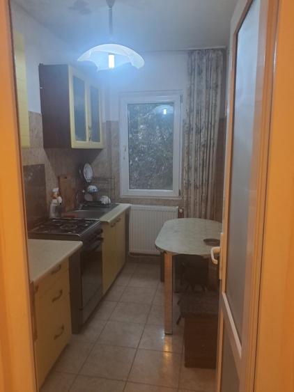 Proprietar - Apartament 2 camere, etaj 1, 45 mp, Cornisa Bistritei - 2