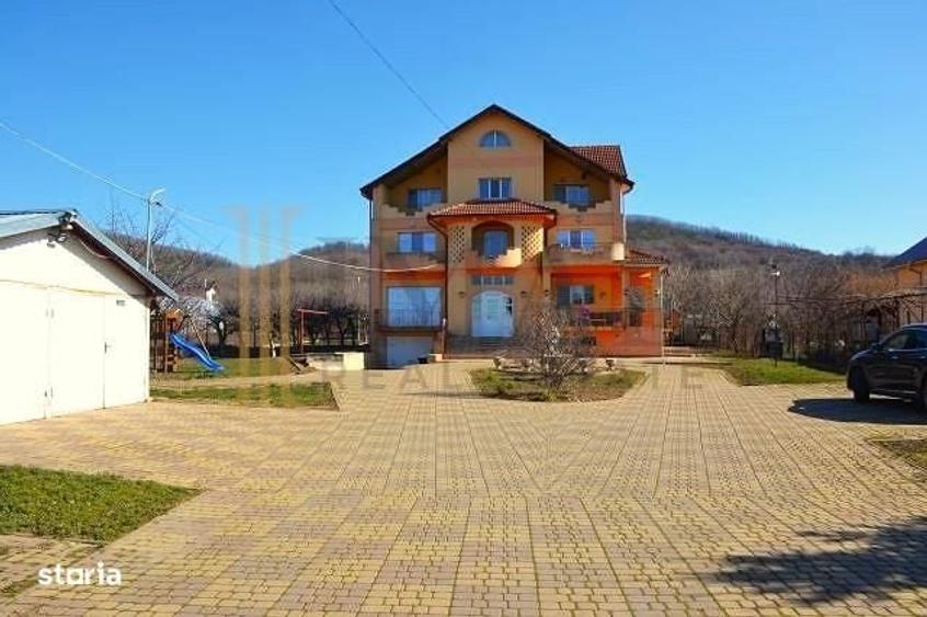 Casă cu 4 camere în Săteni