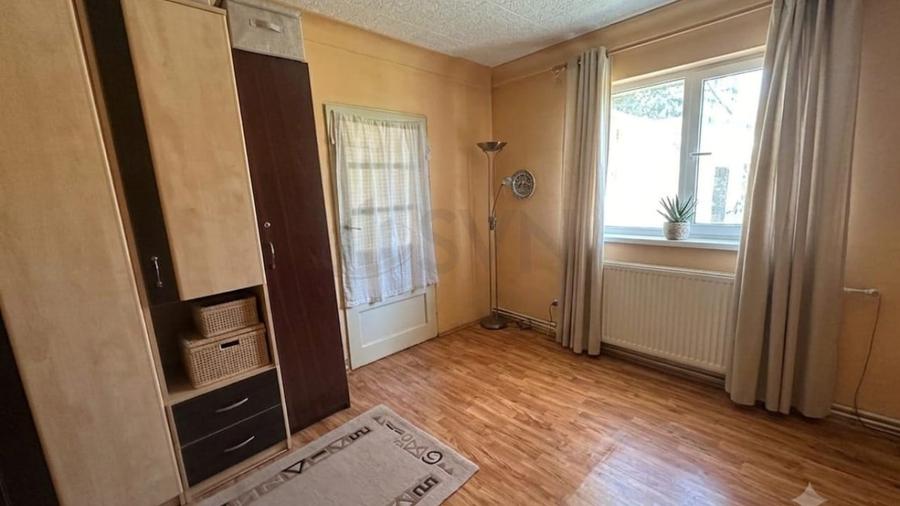 Casă individuală cu 5 camere cu Canalizare în Bucureștii Noi