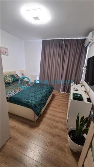 Apartament cu 3 camere decomandat, mobilat în Traian