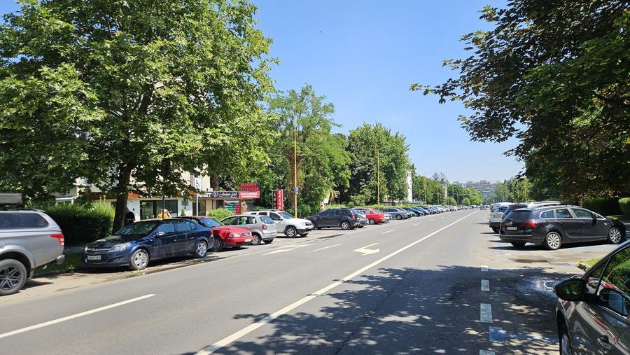 Garsonieră decomandată, etaj 2, balcon, bloc izolat – Astra, Str. Uranus - 12