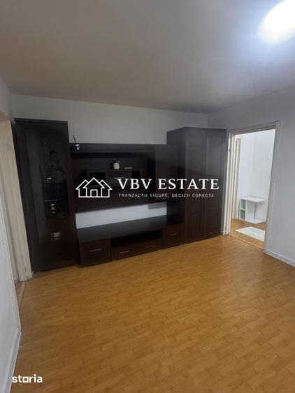 Apartament cu 3 camere semidecomandat în Drumul Taberei
