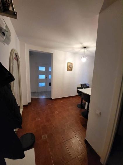 Apartament cu 4 camere decomandat în Exterior Vest