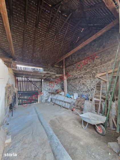 Casă cu 3 camere cu Teren 2628 Mp în Racoș