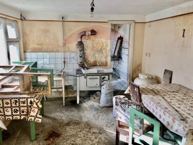 Casă individuală cu 4 camere cu Teren 979 Mp în Tohanu Vechi