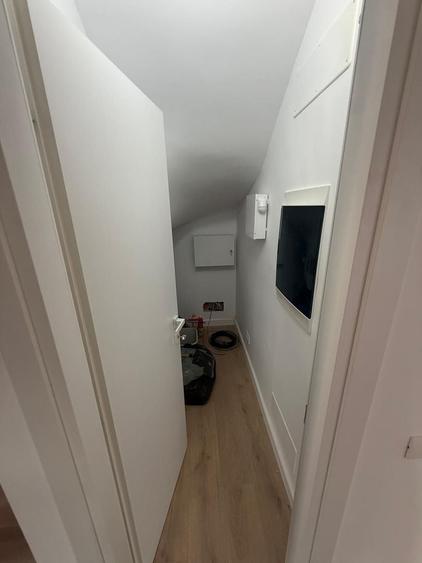 Casă cu 5 camere cu Canalizare în Pipera