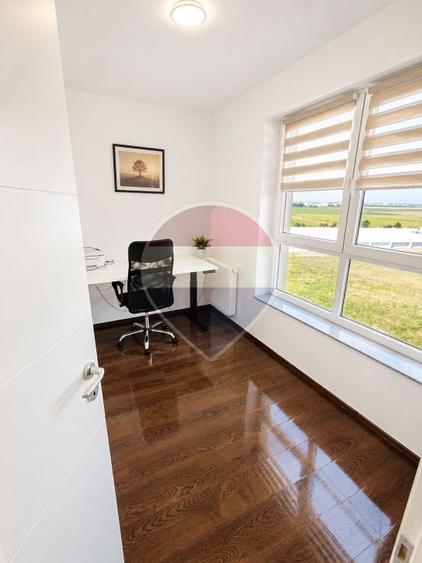 Apartament cu 3 camere de vânzare în zona Avantgarden - 3
