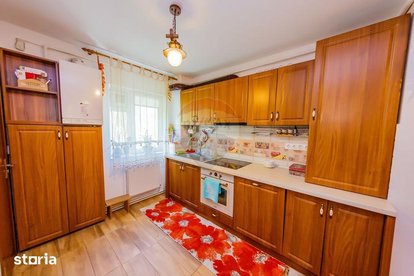 Apartament cu 4 camere în Depozitelor
