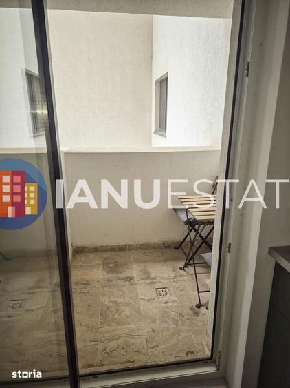 Garsonieră decomandată în Decebal