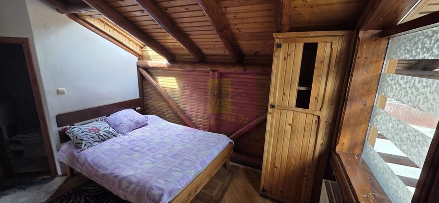 Casă individuală cu 4 camere cu Canalizare în Sud