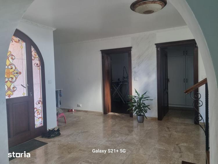 Casă cu 4 camere cu Teren 780 Mp în Nojorid