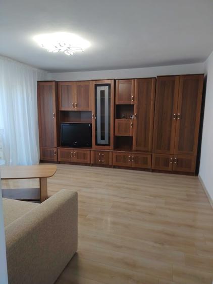 Apartament cu 3 camere decomandat în Micălaca