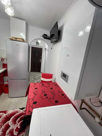 Vand apartament complet mobilat si utilat - 1