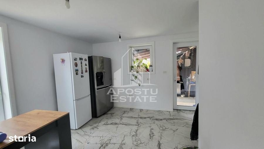 Casă cu 5 camere cu Teren 898 Mp în Șag