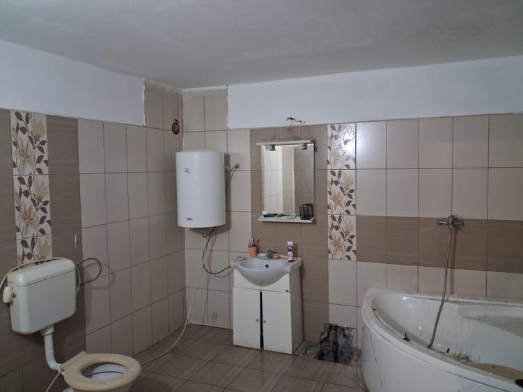 Casă individuală cu 3 camere cu Teren 350 Mp în Feldioara