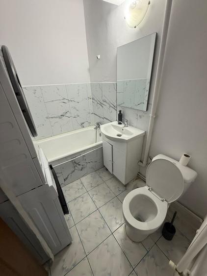 Garsonieră decomandată în Bartolomeu