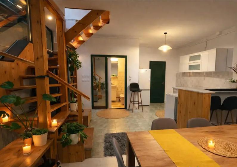 Casă cu 3 camere cu Teren 324 Mp în Central