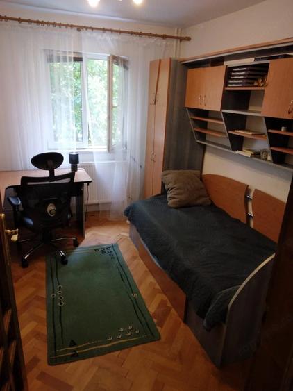 Apartament cu 3 camere în Torontalului