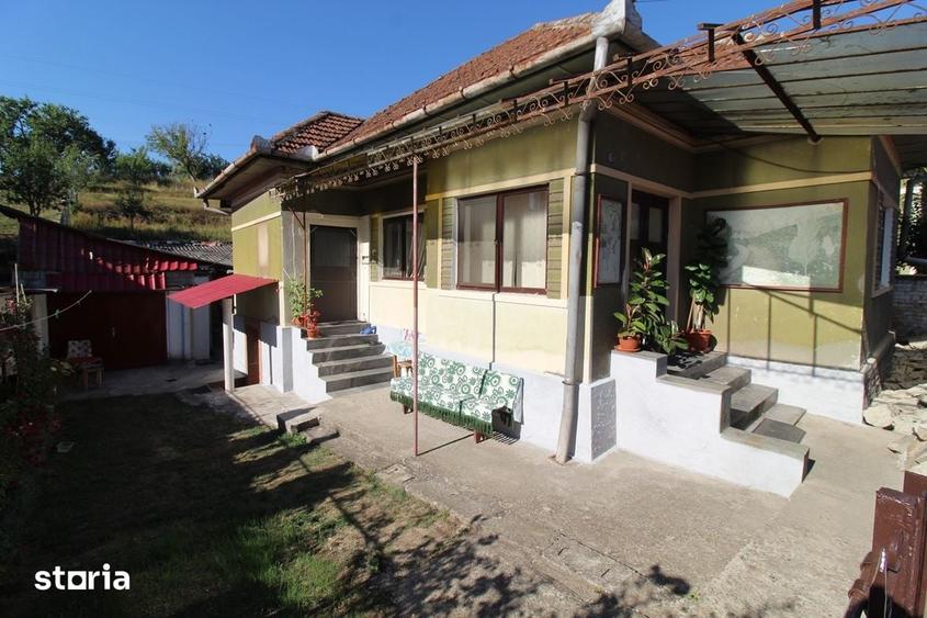 Casă cu 4 camere cu Teren 232 Mp în Central