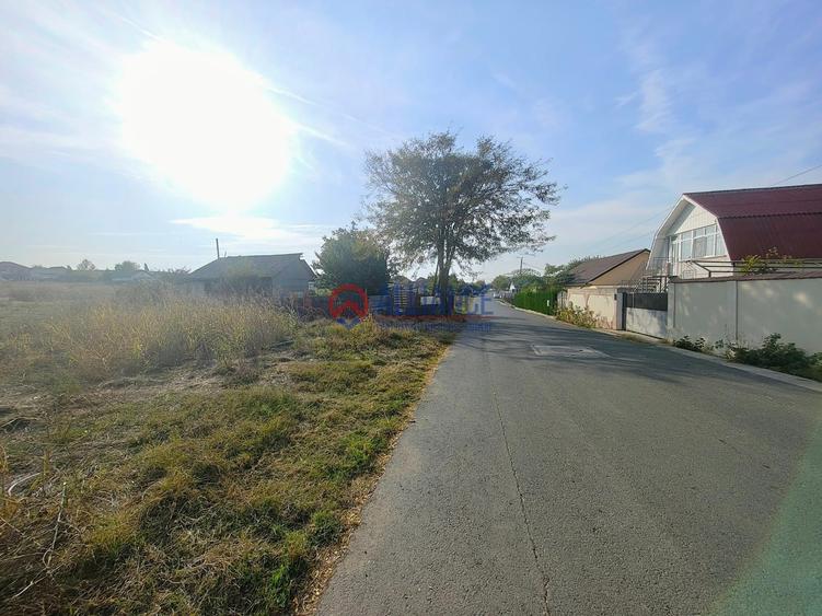 Teren intravilan de 1781 mp, în Valu lui Traian