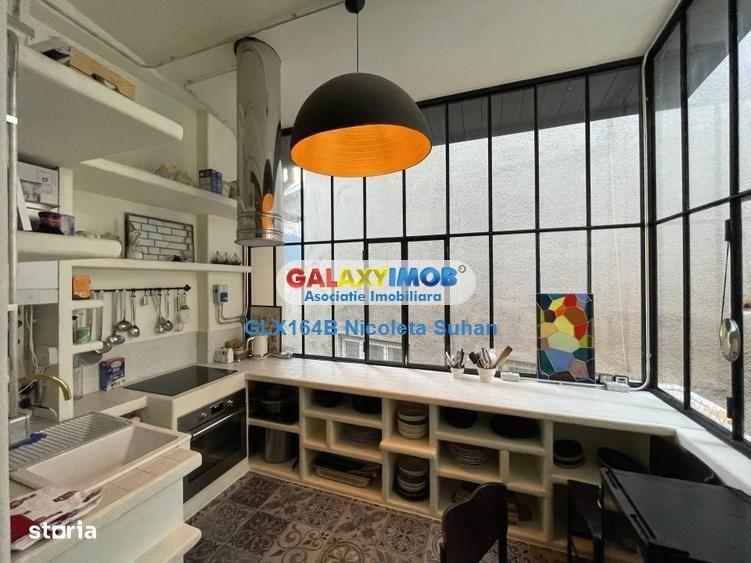 Apartament cu 3 camere, mobilat în Universitate
